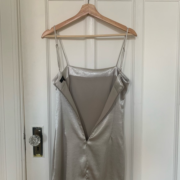OLIVACEOUS SATIN SILVER GORGEOUS MINI DRESS - Picture 5 of 6
